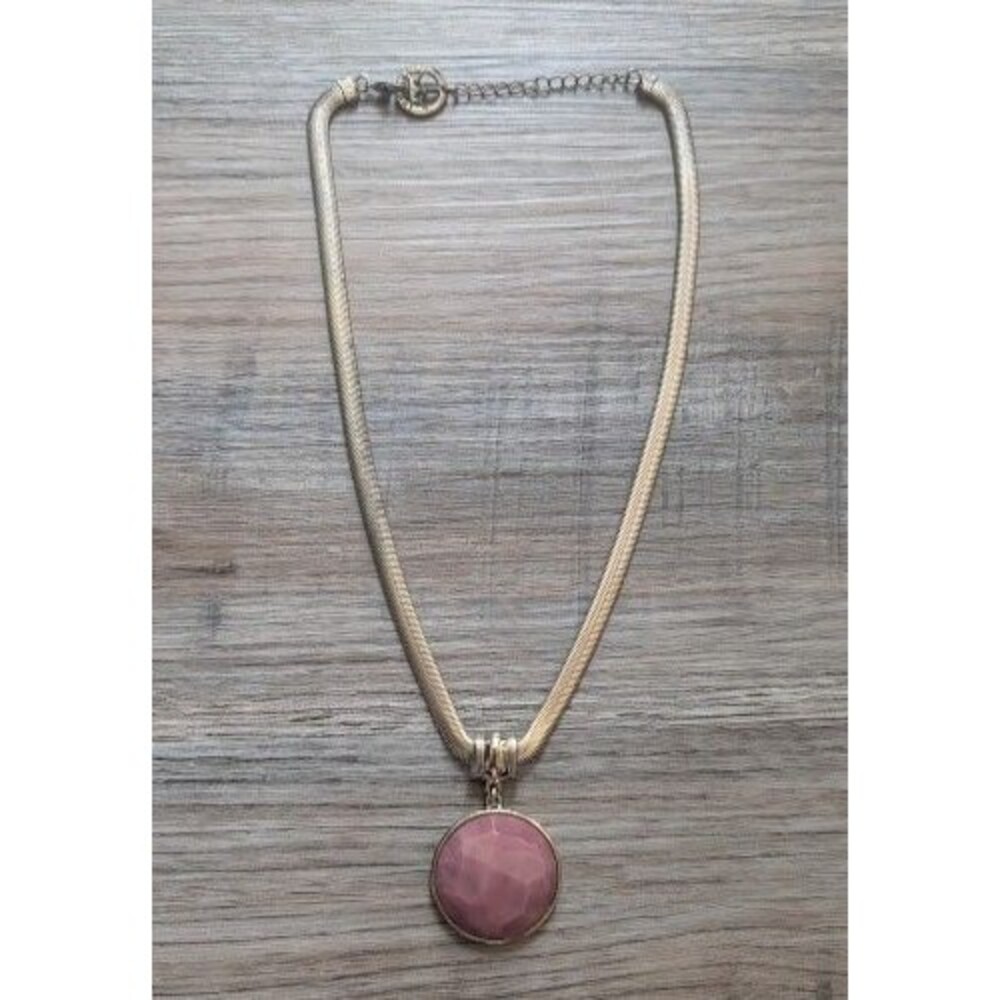 Vintage 70s/80s Trifari Gold Tone Snake Chain w/PInk Lucite Cabochon Pendant